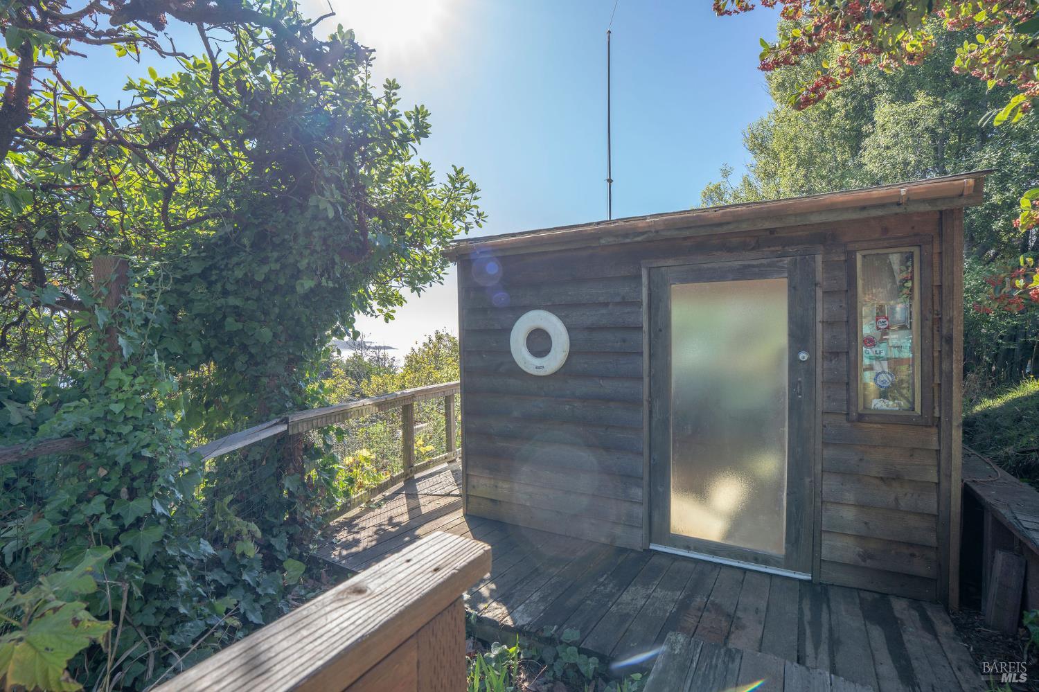 Detail Gallery Image 10 of 28 For 38882 Honey Run Ln, Gualala,  CA 95445 - 1 Beds | 1 Baths