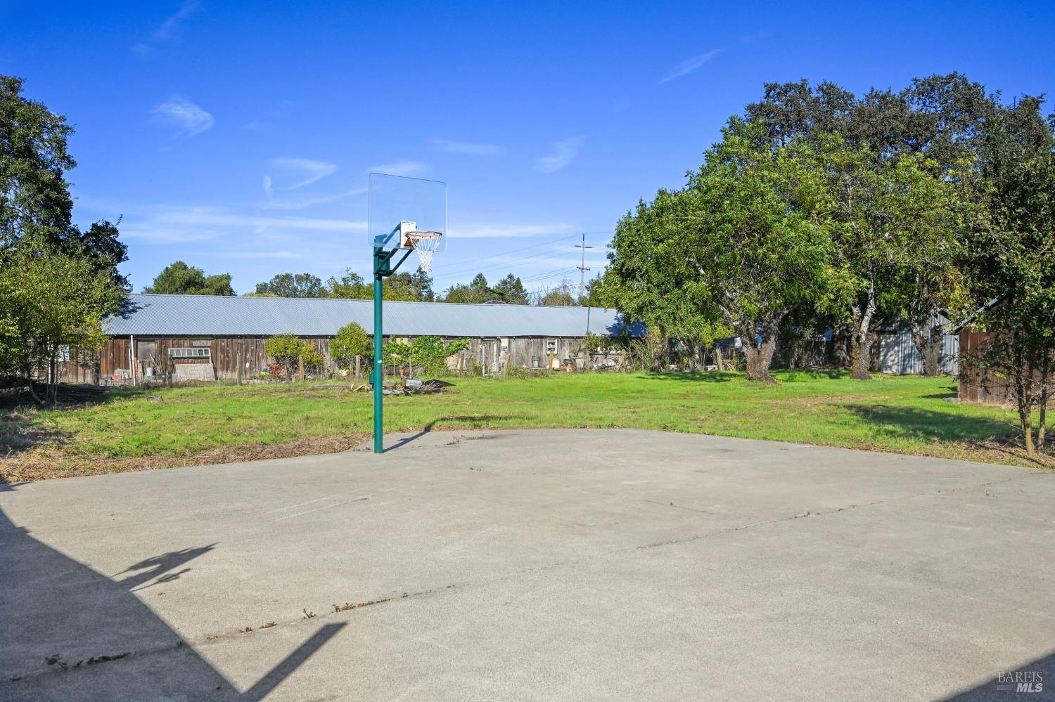 Detail Gallery Image 39 of 50 For 4165 Stony Point Rd, Santa Rosa,  CA 95407 - 3 Beds | 2 Baths