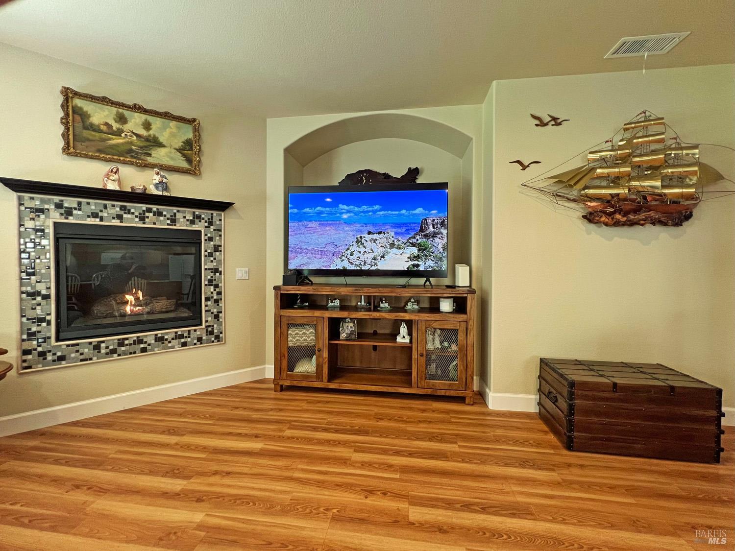 Detail Gallery Image 6 of 36 For 205 Haehl Creek Ct, Ukiah,  CA 95490 - 4 Beds | 3 Baths