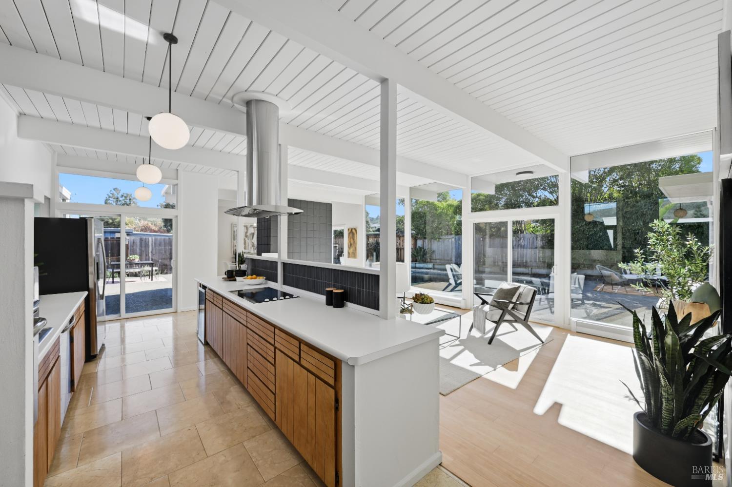 Detail Gallery Image 6 of 58 For 711 Montecillo Rd, San Rafael,  CA 94903 - 4 Beds | 2 Baths