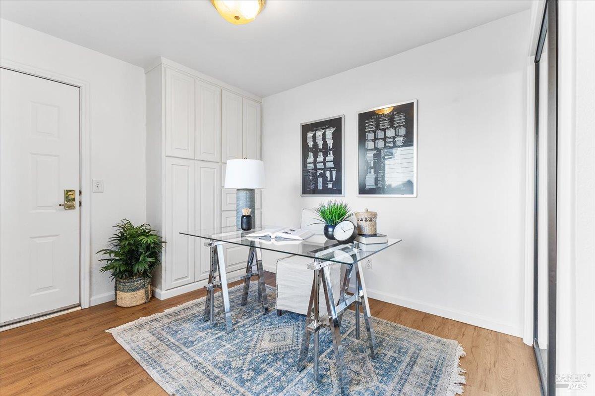 Detail Gallery Image 25 of 58 For 40 Drakes View Cir, Greenbrae,  CA 94904 - 3 Beds | 2/1 Baths