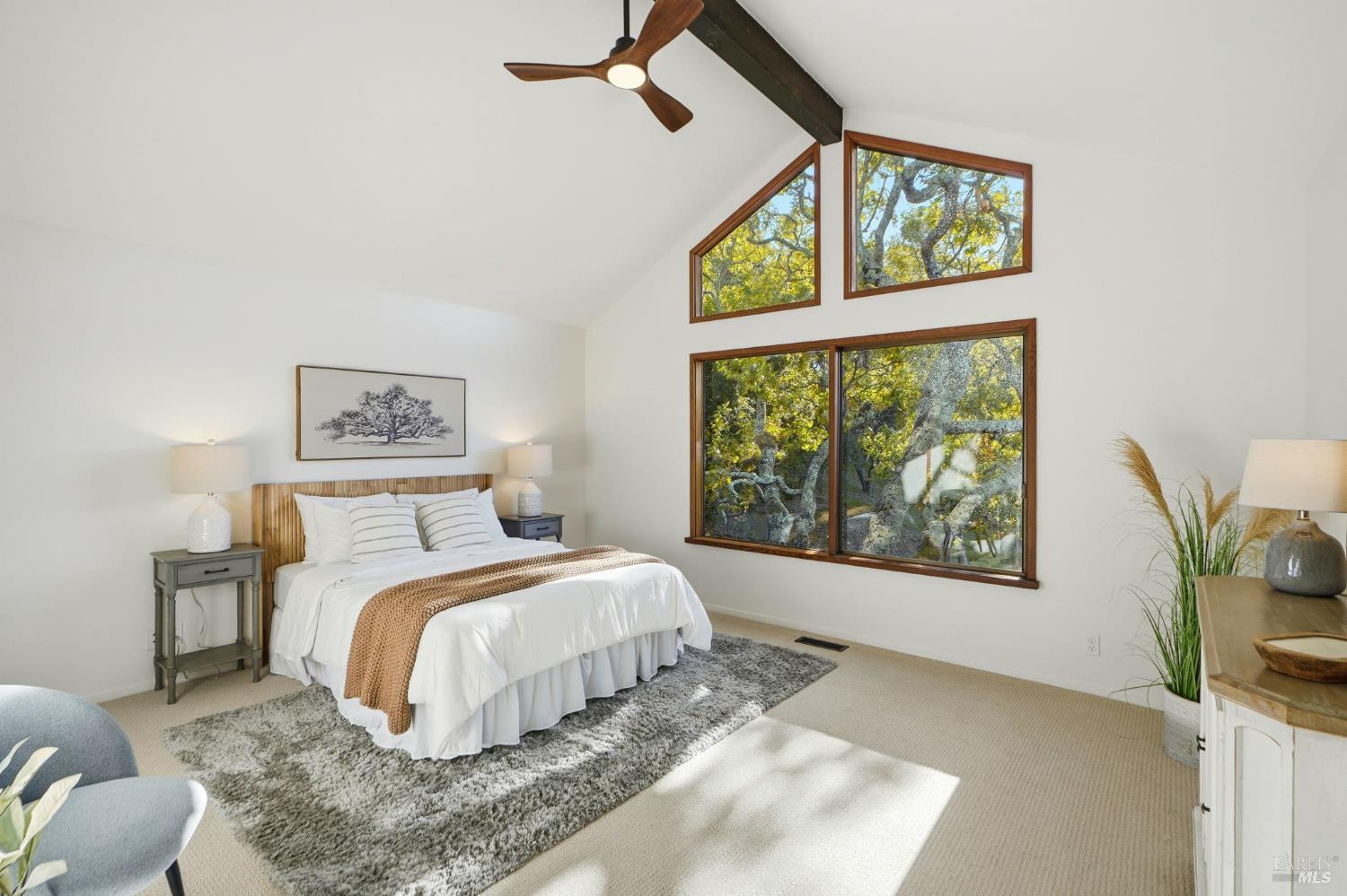 Detail Gallery Image 24 of 51 For 395 Ridge Rd, Novato,  CA 94947 - 3 Beds | 2/1 Baths