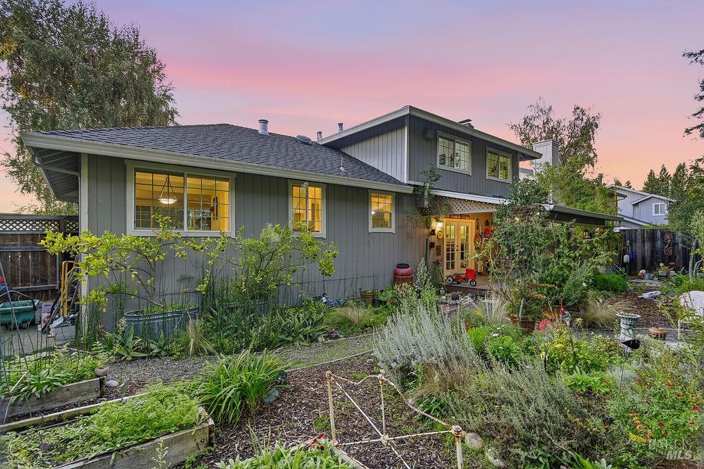 Detail Gallery Image 42 of 45 For 6190 San Gabriel Pl, Rohnert Park,  CA 94928 - 4 Beds | 2/1 Baths