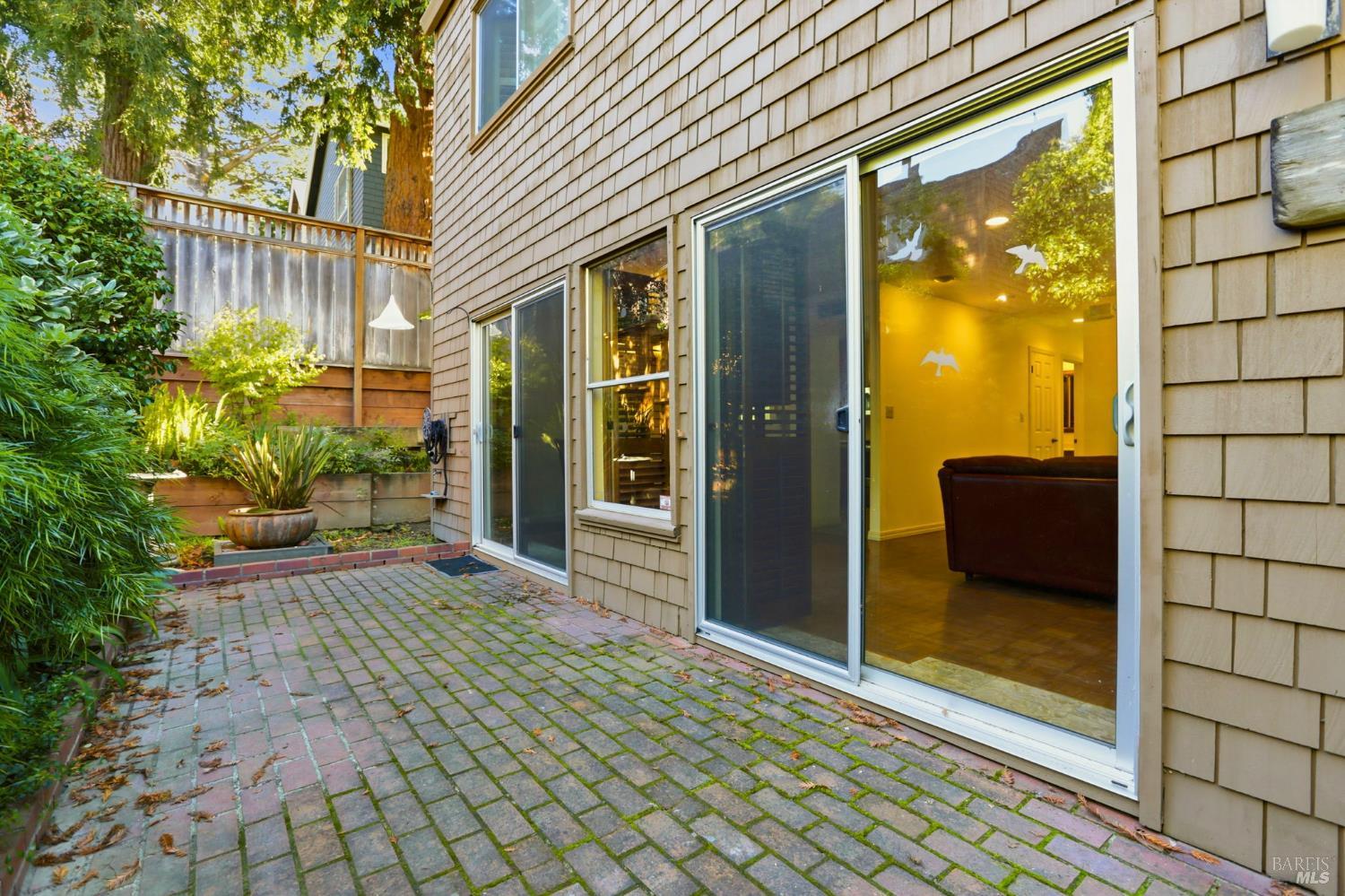 Detail Gallery Image 36 of 41 For 380 Sunset Way, Mill Valley,  CA 94941 - 3 Beds | 2/1 Baths