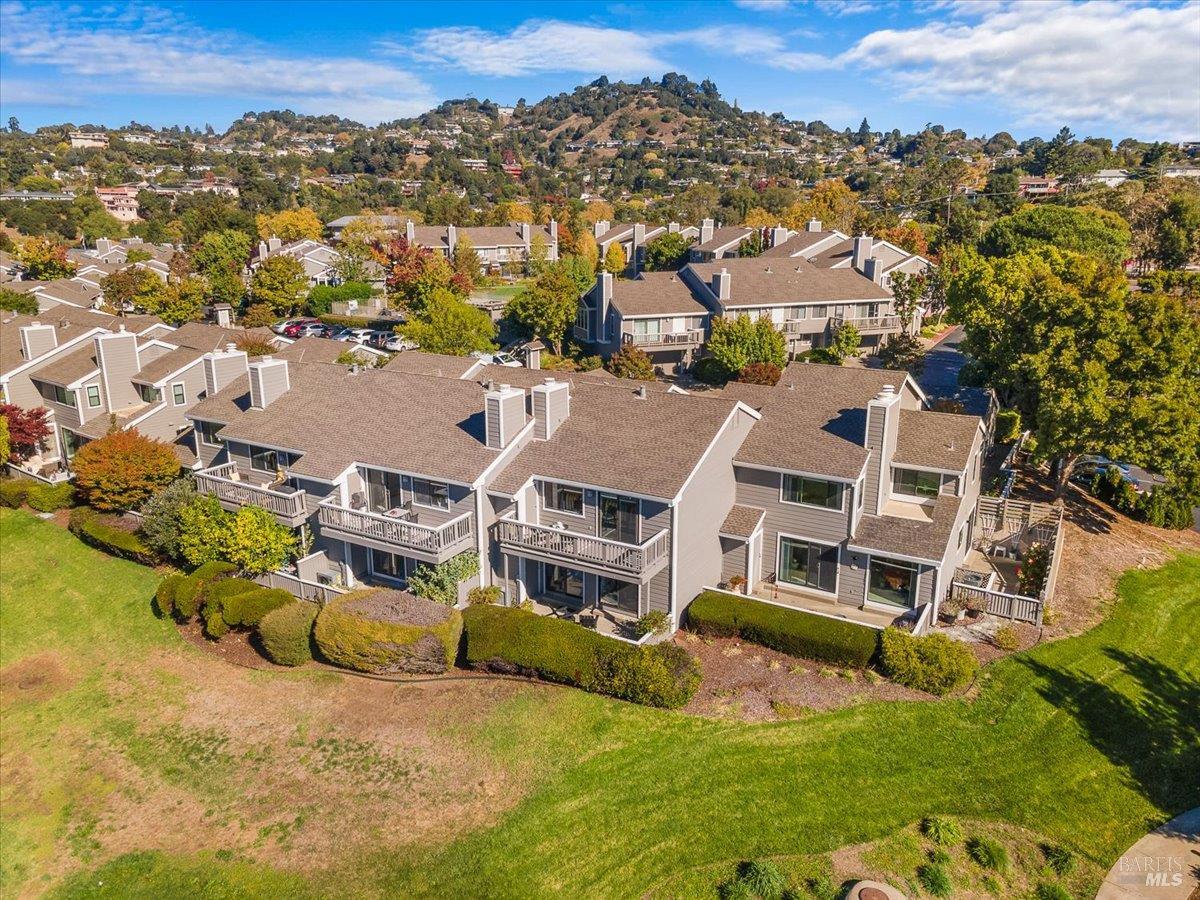 Detail Gallery Image 45 of 58 For 40 Drakes View Cir, Greenbrae,  CA 94904 - 3 Beds | 2/1 Baths