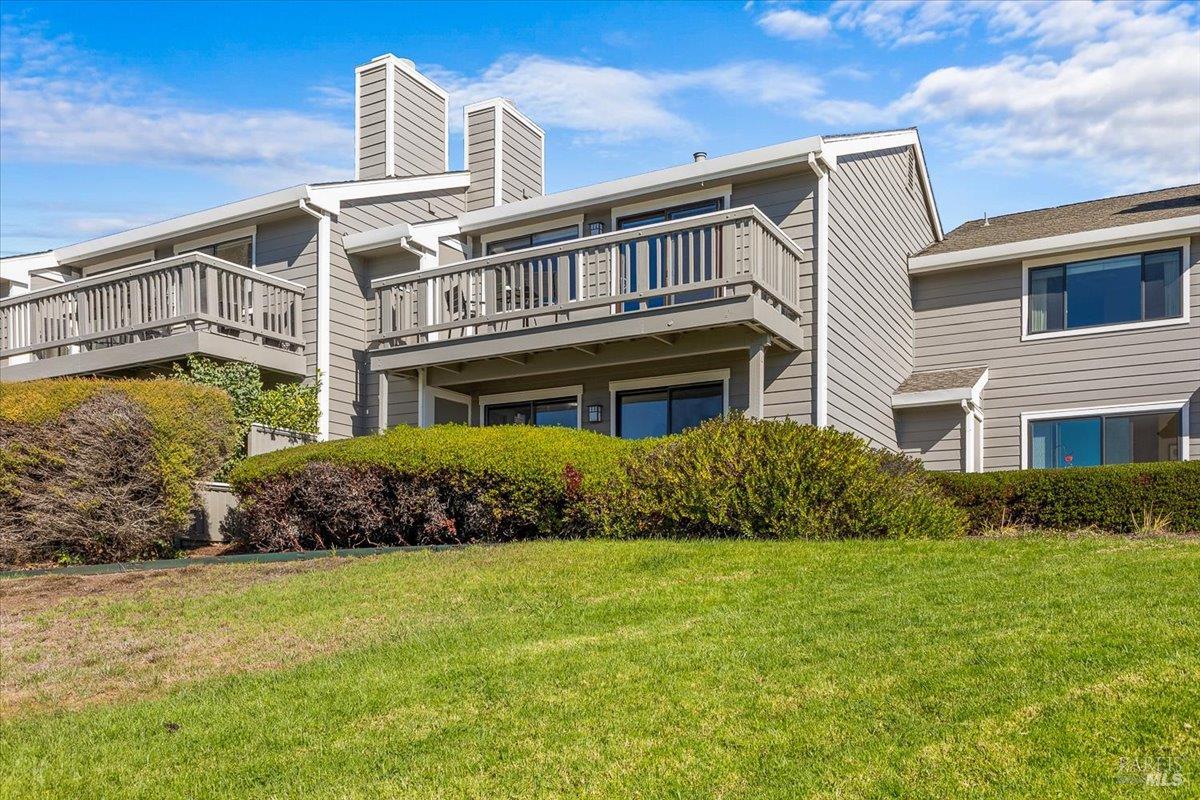 Detail Gallery Image 44 of 58 For 40 Drakes View Cir, Greenbrae,  CA 94904 - 3 Beds | 2/1 Baths