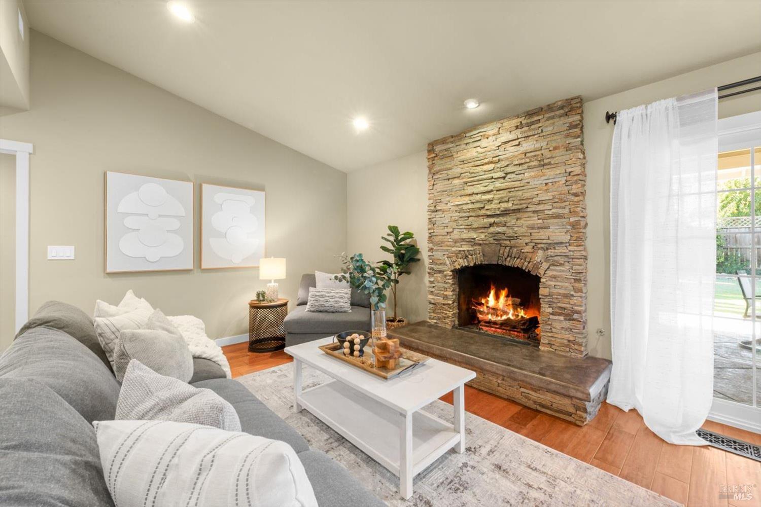 Detail Gallery Image 17 of 68 For 113 Chinook Ct, Vacaville,  CA 95688 - 4 Beds | 2 Baths