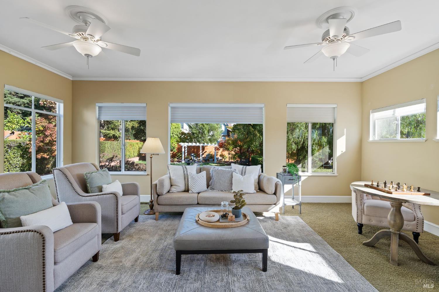 Detail Gallery Image 14 of 67 For 6 Hanns Ave, Vallejo,  CA 94590 - 4 Beds | 2/1 Baths