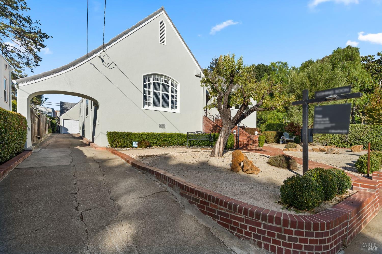 Detail Gallery Image 2 of 67 For 6 Hanns Ave, Vallejo,  CA 94590 - 4 Beds | 2/1 Baths