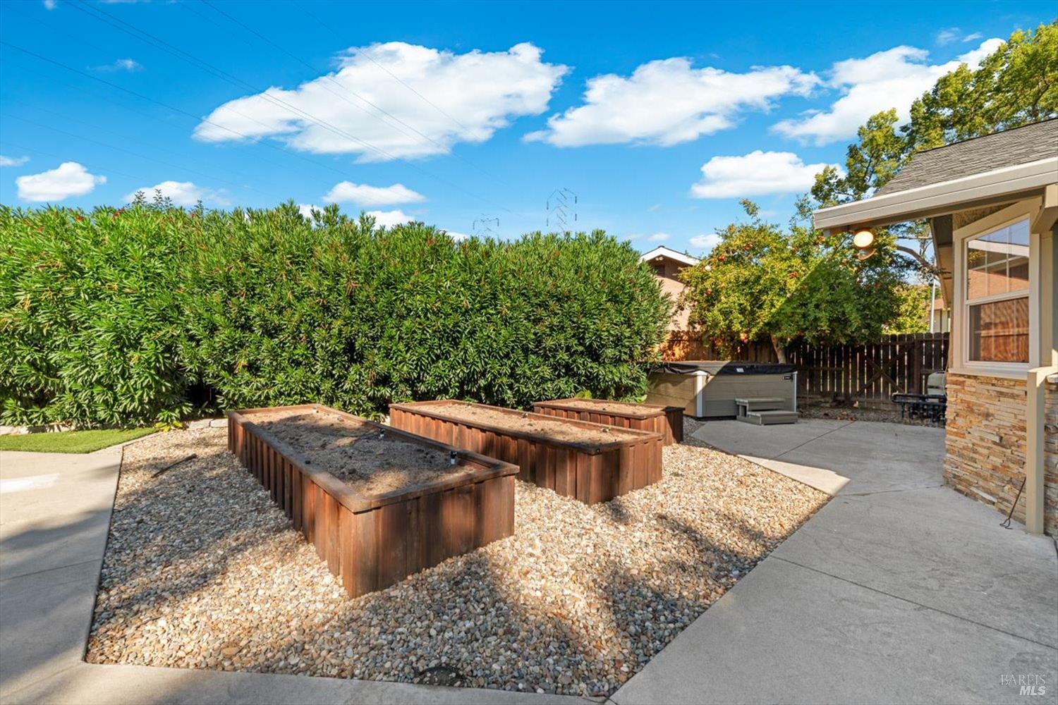 Detail Gallery Image 60 of 68 For 113 Chinook Ct, Vacaville,  CA 95688 - 4 Beds | 2 Baths