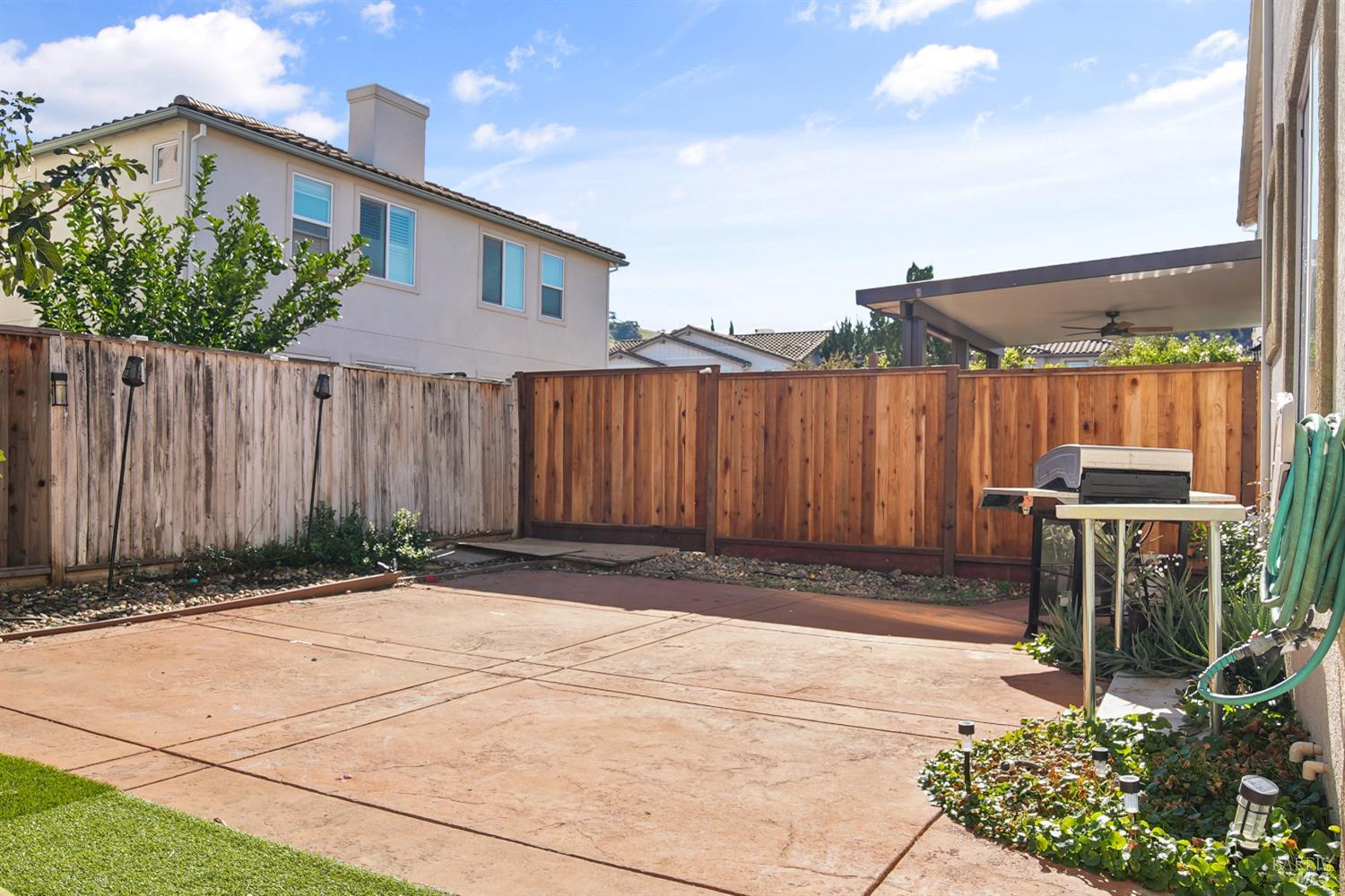 Detail Gallery Image 23 of 27 For 1079 Portofino Ave, Vacaville,  CA 95687 - 3 Beds | 2/1 Baths