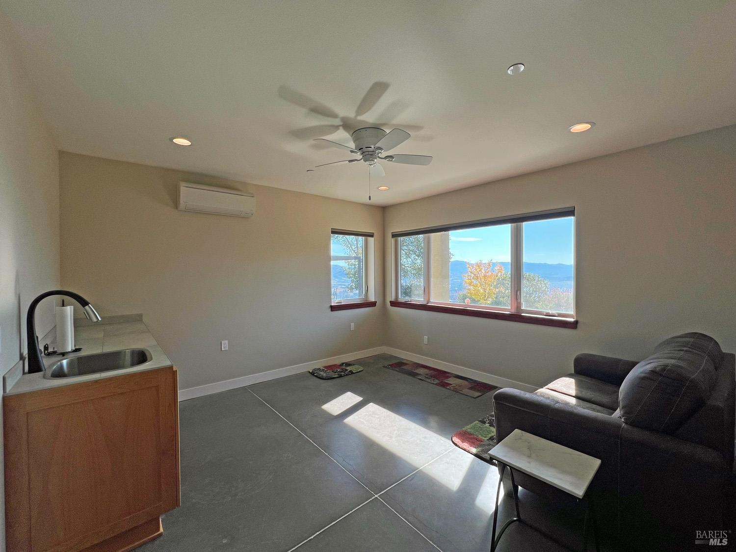 Detail Gallery Image 28 of 70 For 11401 Bakers Creek Rd, Redwood Valley,  CA 95470 - 2 Beds | 2/1 Baths