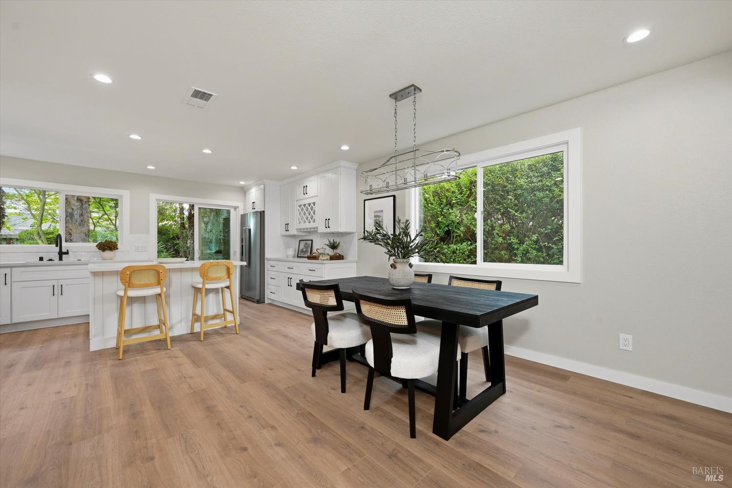 Detail Gallery Image 17 of 35 For 8440 Lasalle Ave, Cotati,  CA 94931 - 3 Beds | 2 Baths