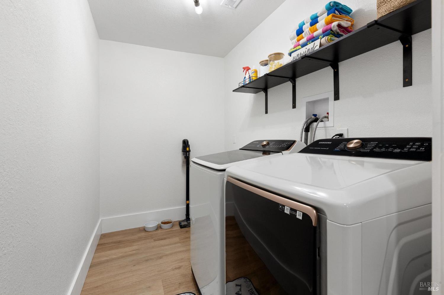 Detail Gallery Image 27 of 41 For 1150 Mulberry Ln, Dixon,  CA 95620 - 3 Beds | 2 Baths