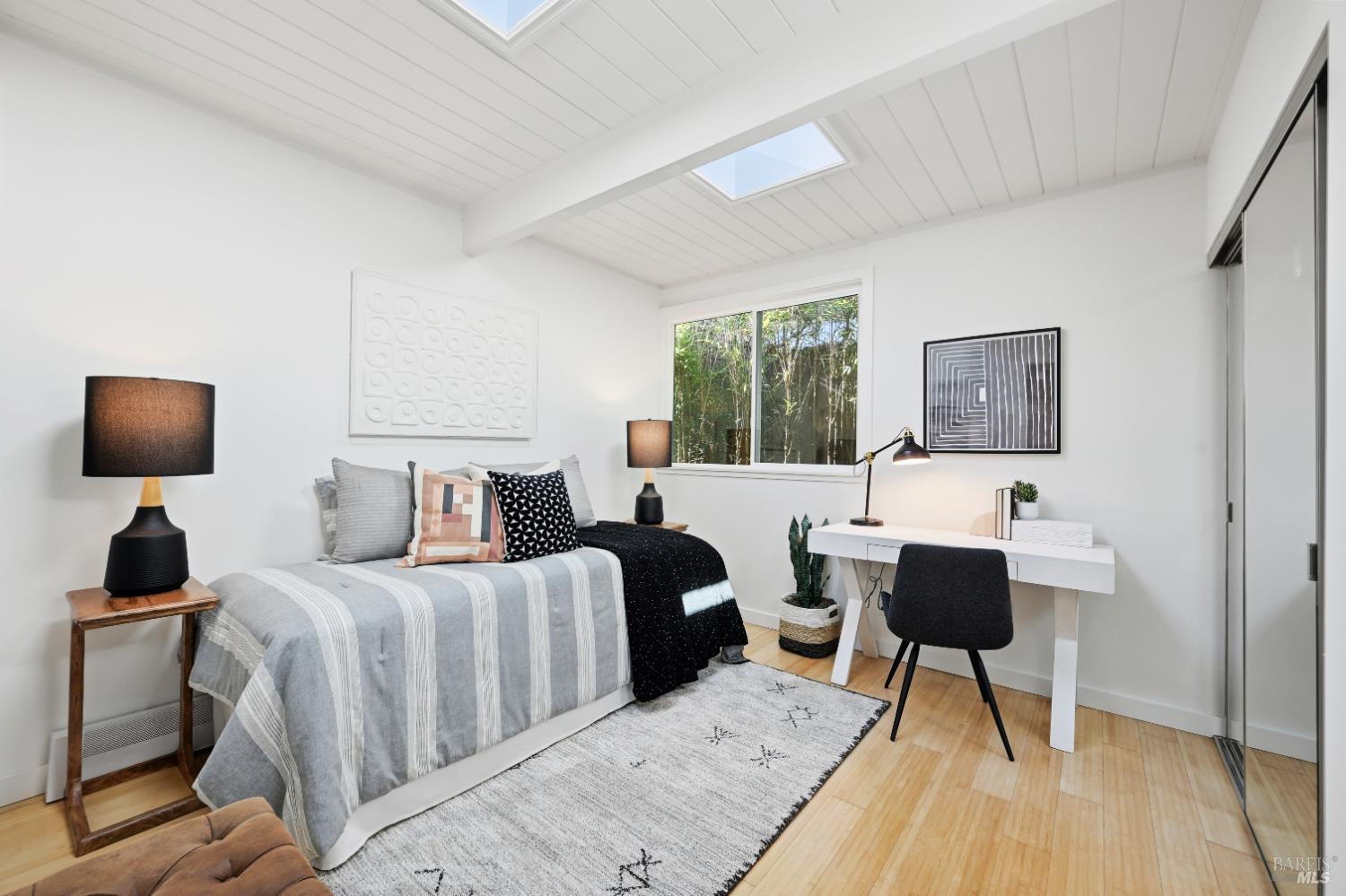 Detail Gallery Image 35 of 58 For 711 Montecillo Rd, San Rafael,  CA 94903 - 4 Beds | 2 Baths