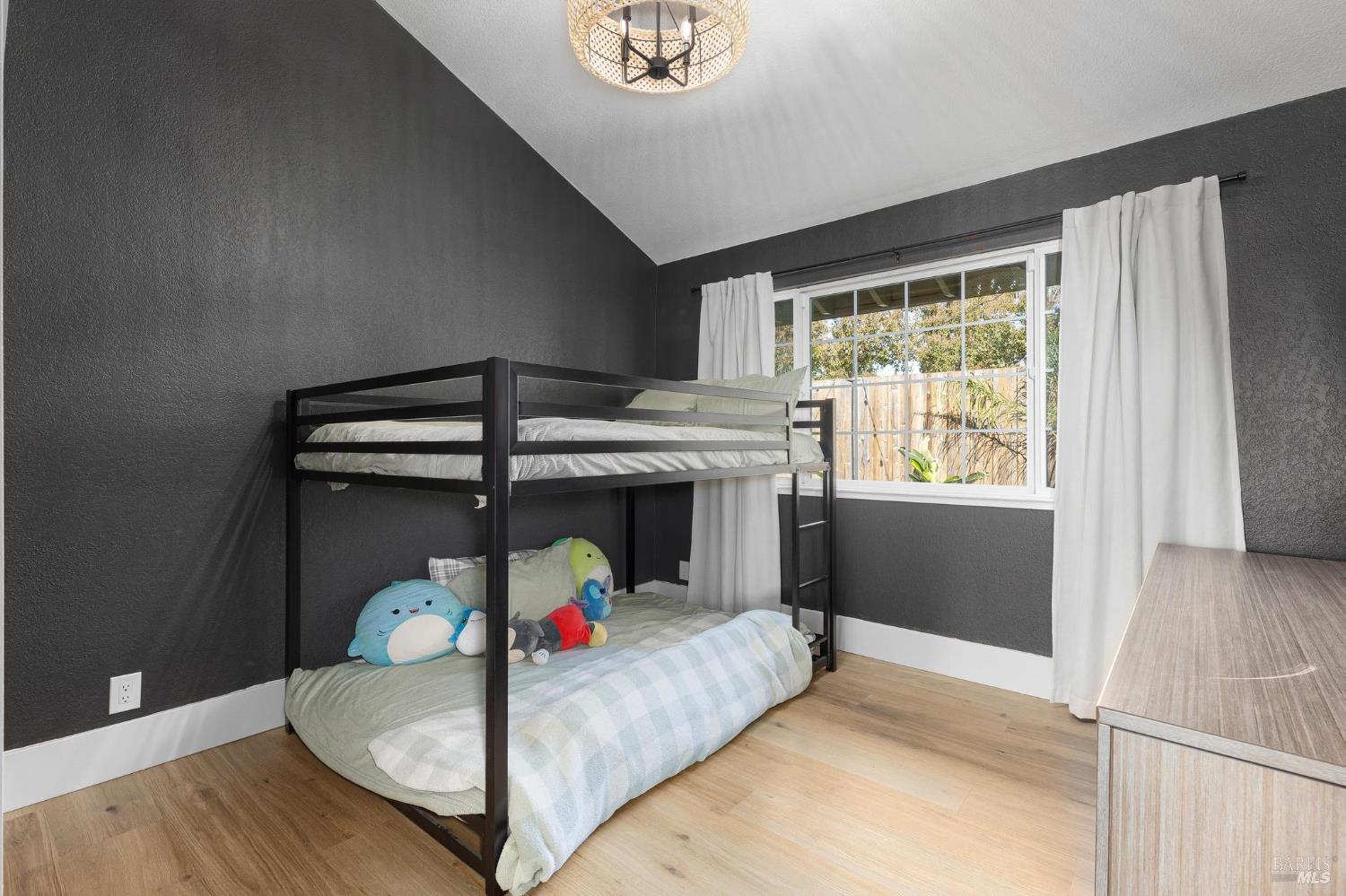 Detail Gallery Image 14 of 41 For 1150 Mulberry Ln, Dixon,  CA 95620 - 3 Beds | 2 Baths