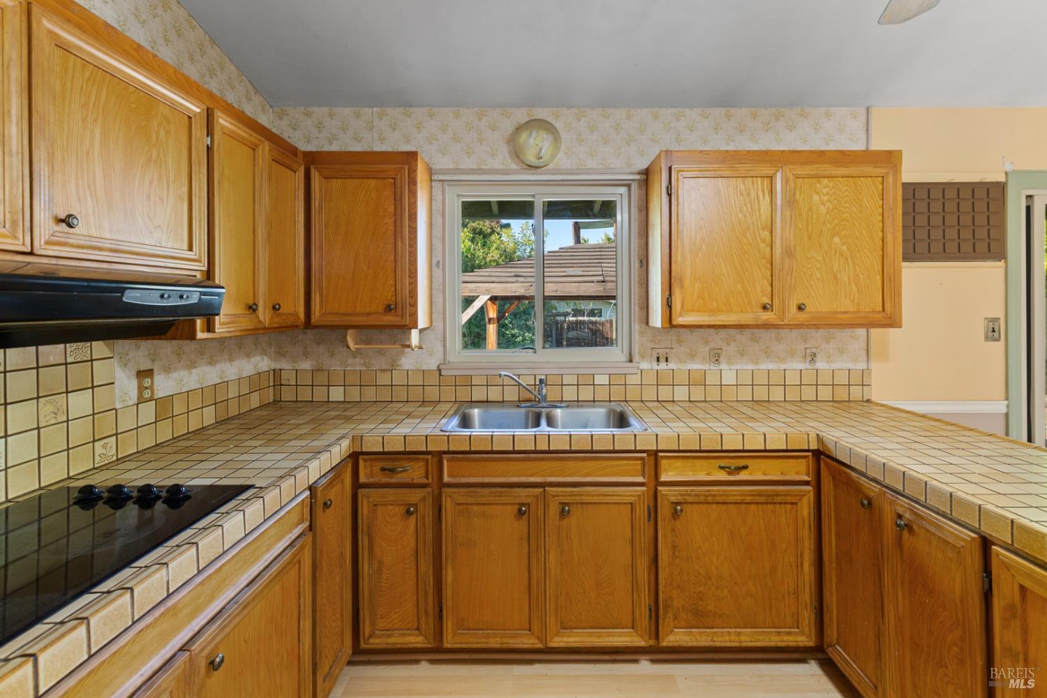 Detail Gallery Image 6 of 22 For 1121 N P St, Livermore,  CA 94551 - 3 Beds | 2 Baths