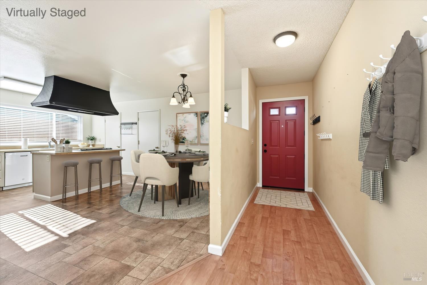 Detail Gallery Image 28 of 36 For 957 Emily Ave, Rohnert Park,  CA 94928 - 3 Beds | 2 Baths