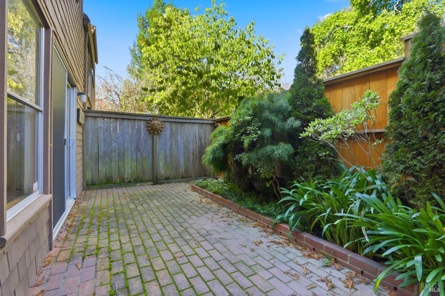 Detail Gallery Image 37 of 41 For 380 Sunset Way, Mill Valley,  CA 94941 - 3 Beds | 2/1 Baths