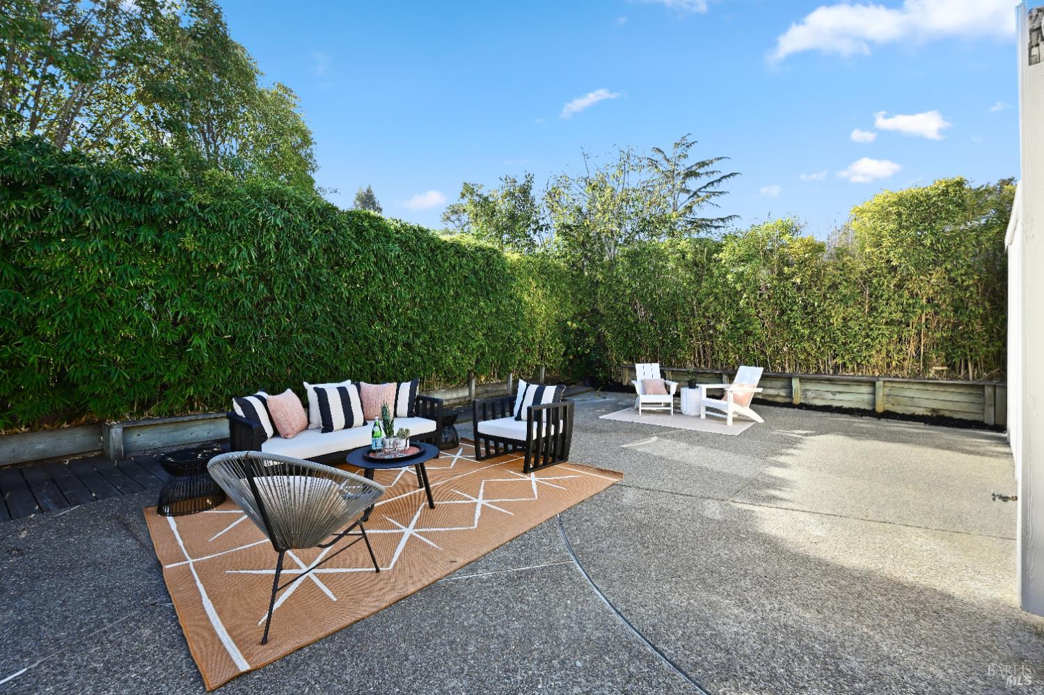 Detail Gallery Image 32 of 58 For 711 Montecillo Rd, San Rafael,  CA 94903 - 4 Beds | 2 Baths