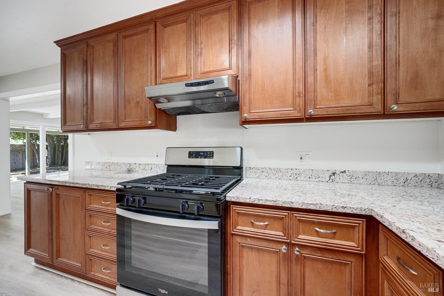 Detail Gallery Image 15 of 33 For 621 W D St, Dixon,  CA 95620 - 4 Beds | 2 Baths