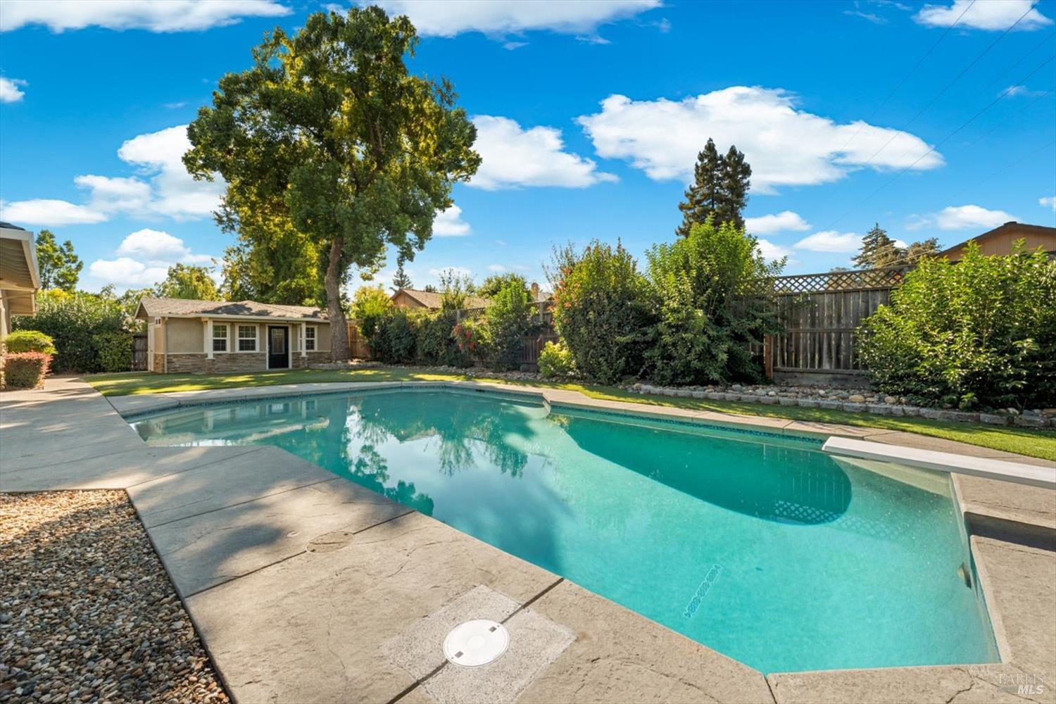 Detail Gallery Image 51 of 68 For 113 Chinook Ct, Vacaville,  CA 95688 - 4 Beds | 2 Baths