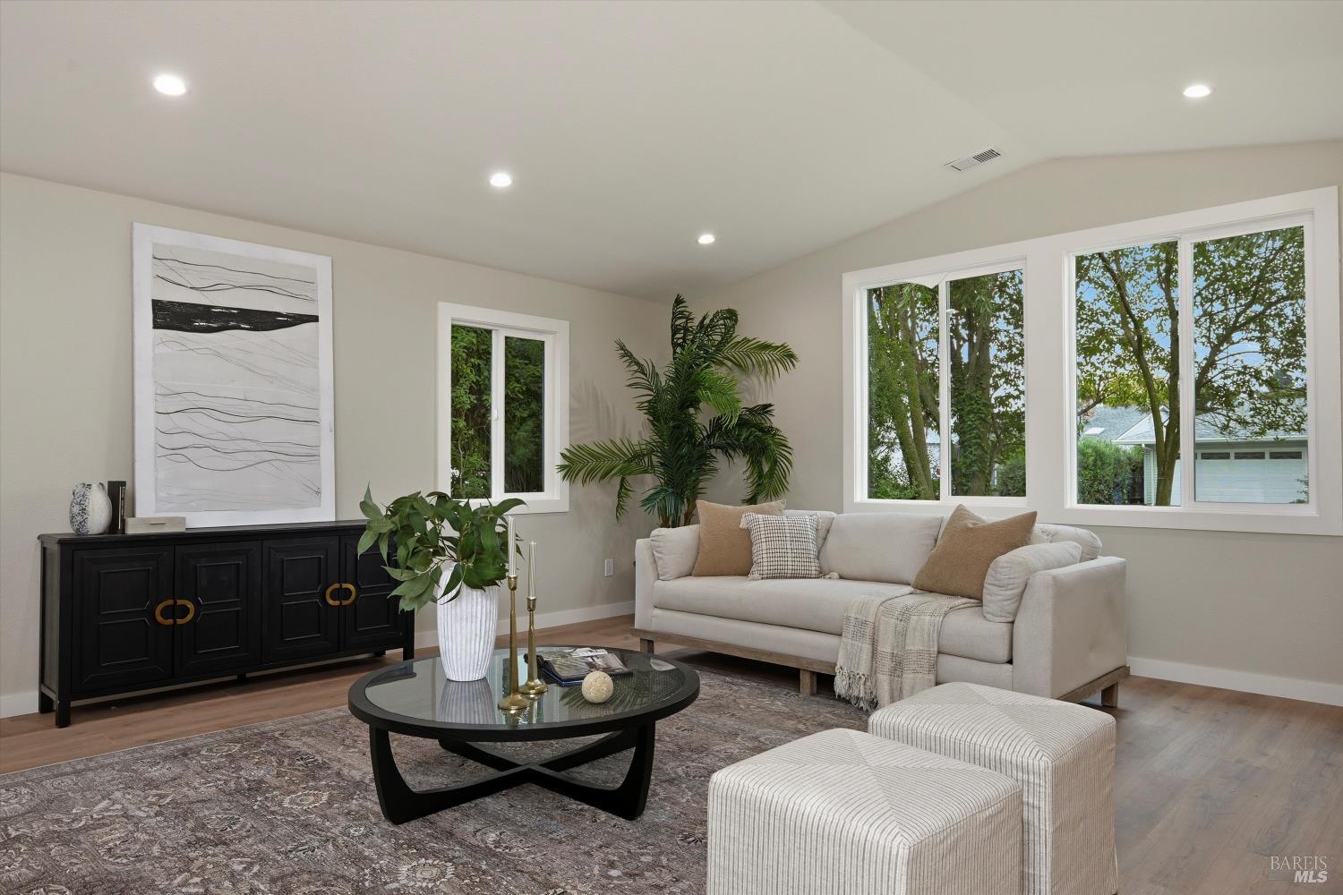 Front Image Thumbnail for BA325094652