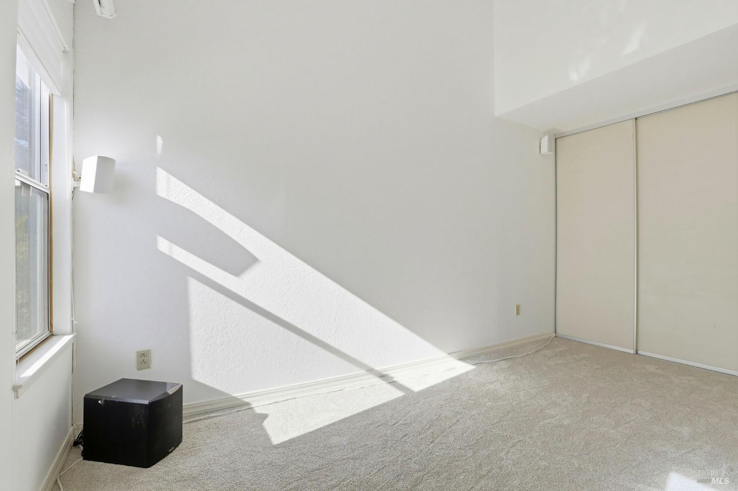 Detail Gallery Image 22 of 41 For 380 Sunset Way, Mill Valley,  CA 94941 - 3 Beds | 2/1 Baths