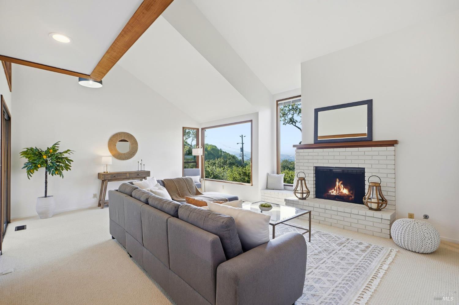 Detail Gallery Image 21 of 51 For 395 Ridge Rd, Novato,  CA 94947 - 3 Beds | 2/1 Baths