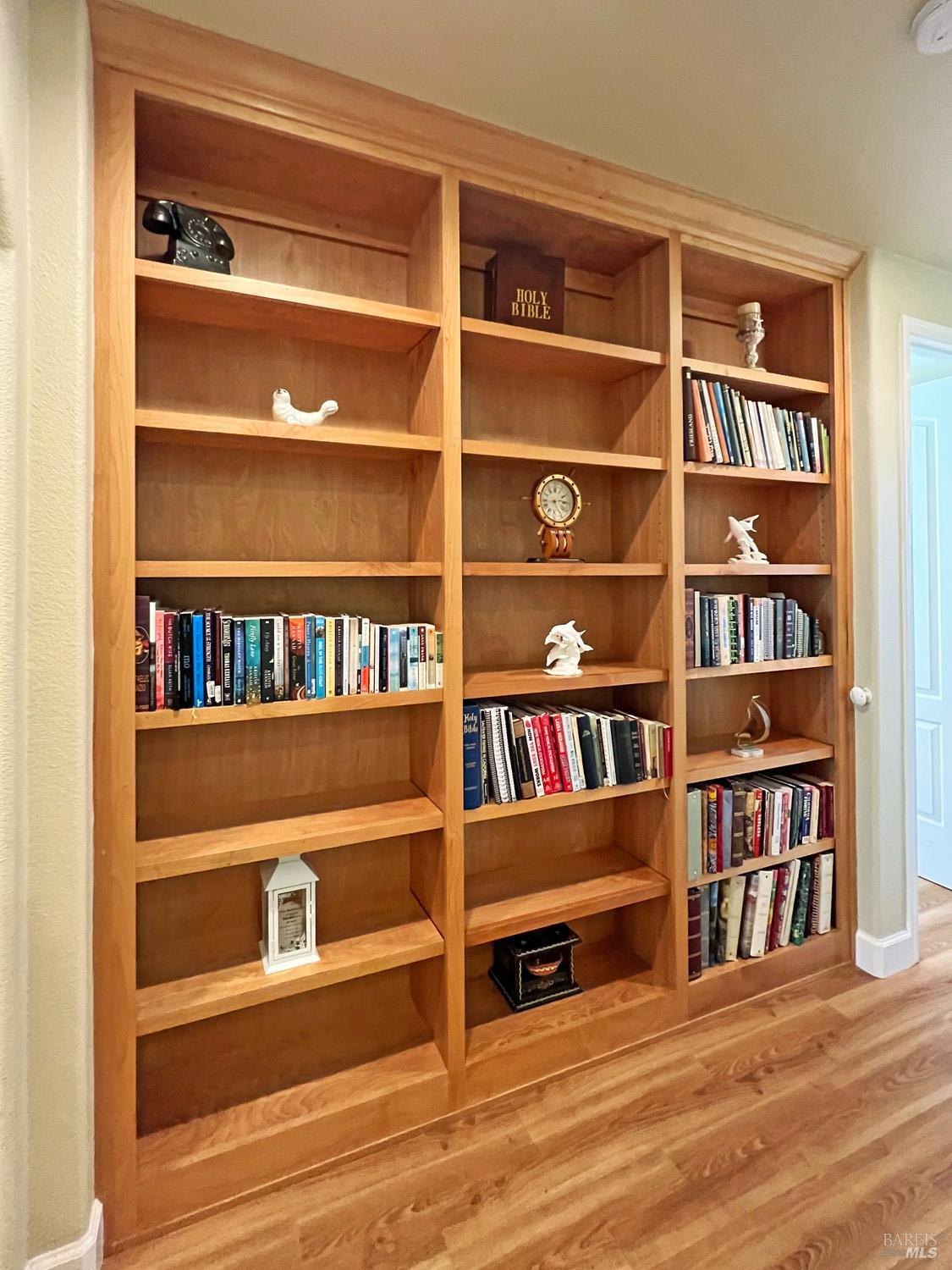 Detail Gallery Image 15 of 36 For 205 Haehl Creek Ct, Ukiah,  CA 95490 - 4 Beds | 3 Baths