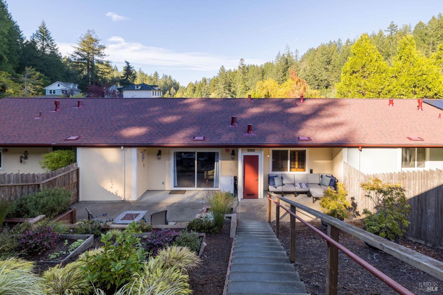 Detail Gallery Image 14 of 28 For 14632 Jomark Ln, Occidental,  CA 95465 - 2 Beds | 1 Baths