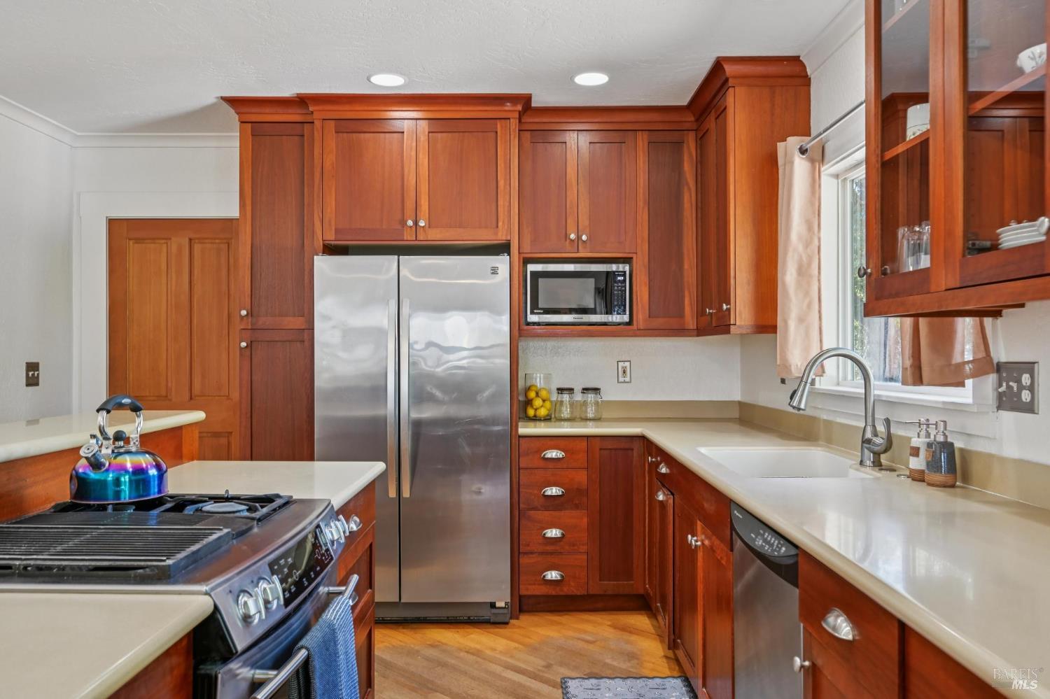 Detail Gallery Image 18 of 50 For 4165 Stony Point Rd, Santa Rosa,  CA 95407 - 3 Beds | 2 Baths