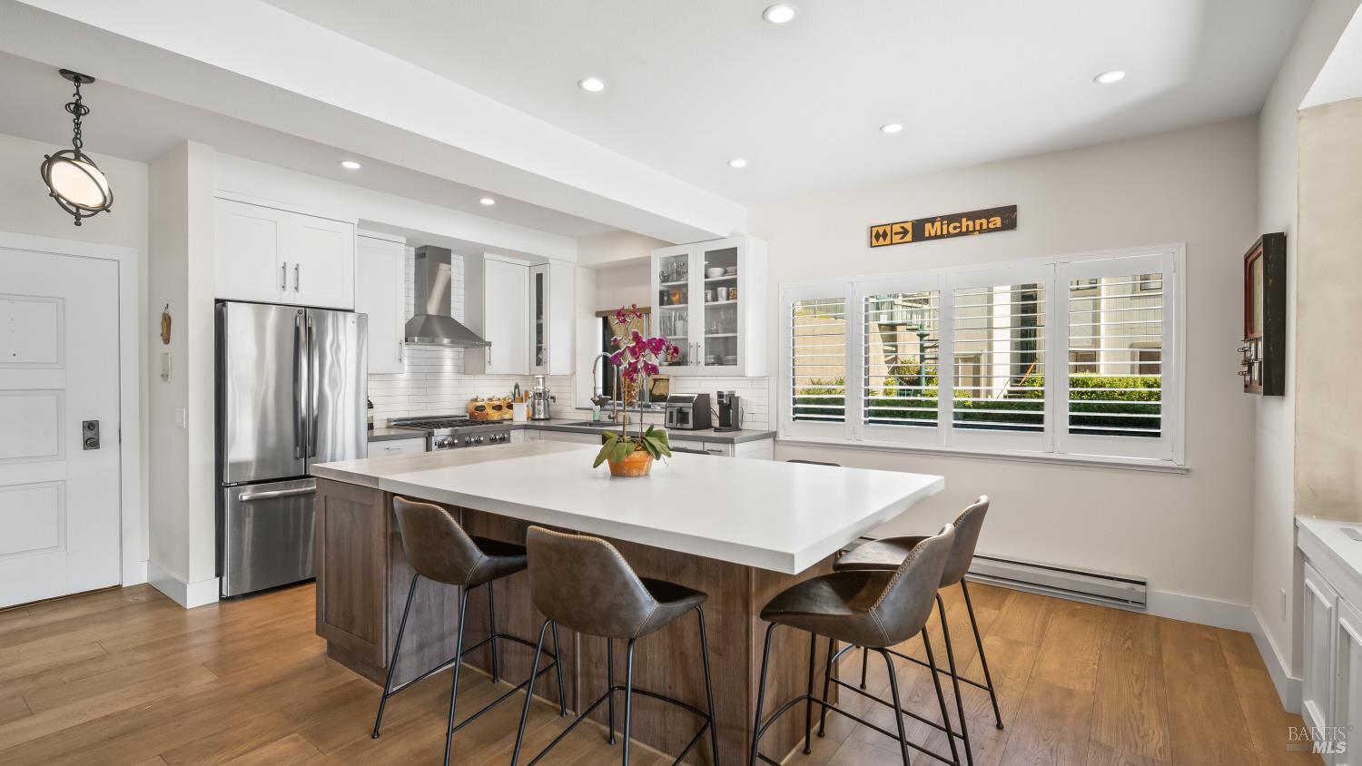 Detail Gallery Image 13 of 51 For 535 S Eliseo Dr, Greenbrae,  CA 94904 - 2 Beds | 2 Baths