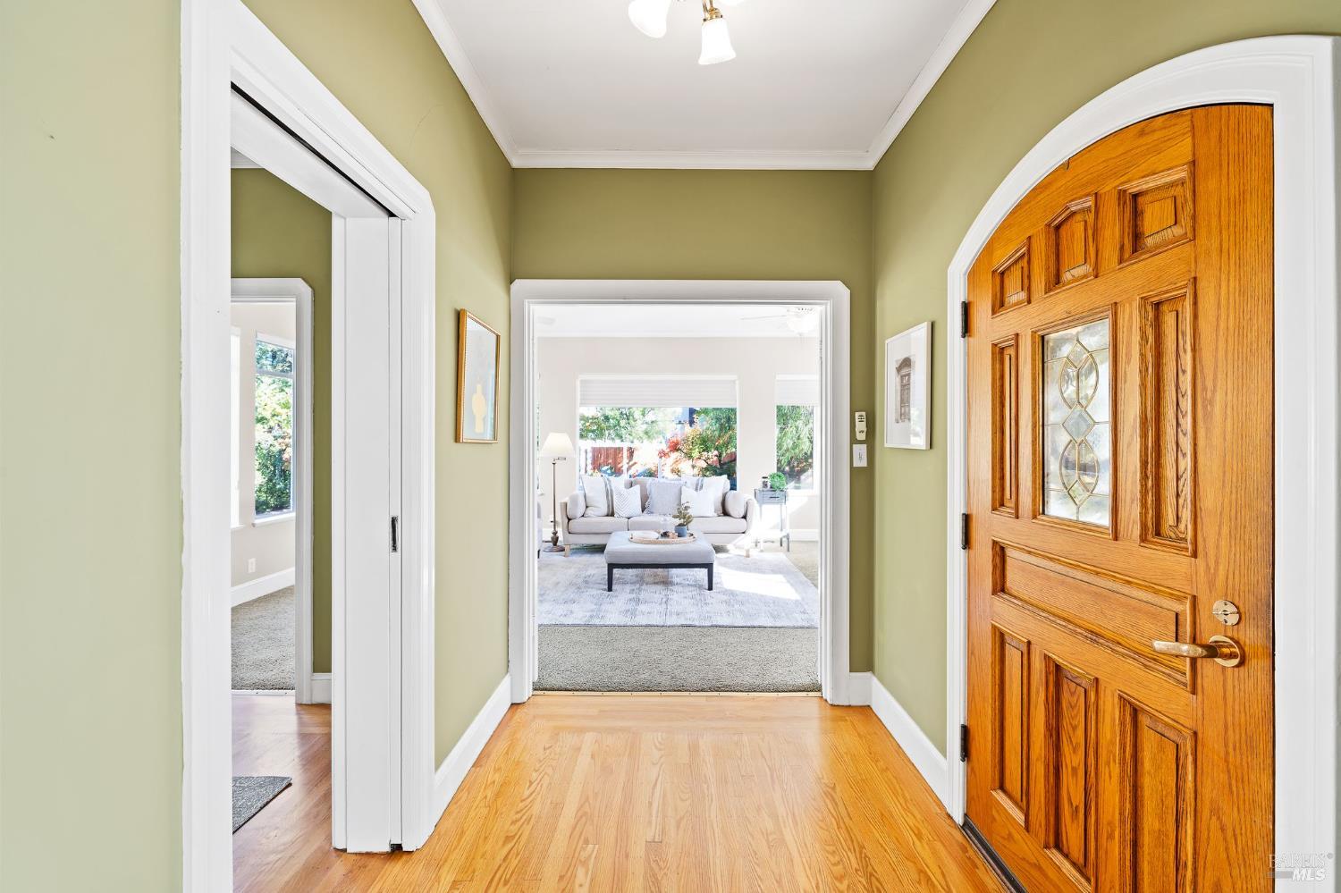 Detail Gallery Image 12 of 67 For 6 Hanns Ave, Vallejo,  CA 94590 - 4 Beds | 2/1 Baths