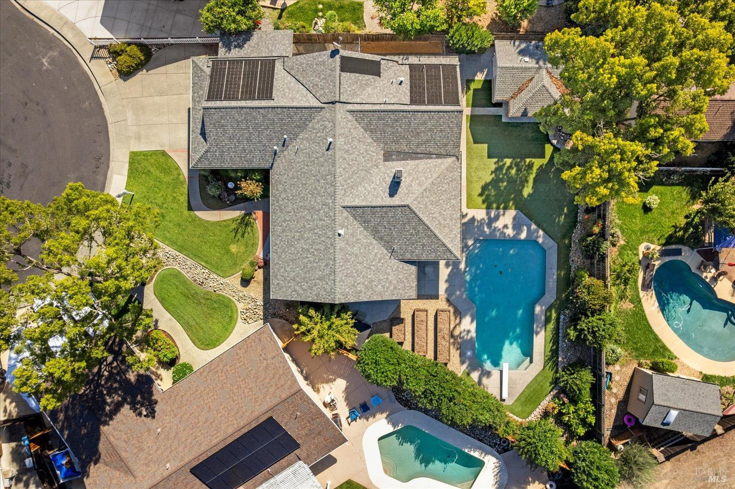 Detail Gallery Image 2 of 68 For 113 Chinook Ct, Vacaville,  CA 95688 - 4 Beds | 2 Baths