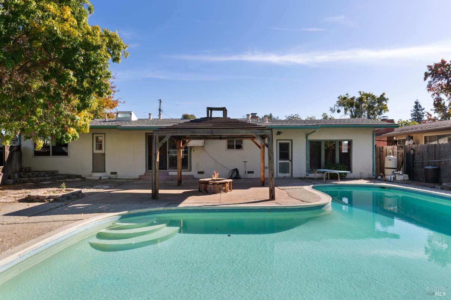 Detail Gallery Image 15 of 22 For 1121 N P St, Livermore,  CA 94551 - 3 Beds | 2 Baths