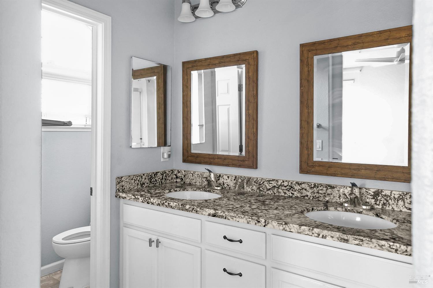 Detail Gallery Image 21 of 27 For 1079 Portofino Ave, Vacaville,  CA 95687 - 3 Beds | 2/1 Baths