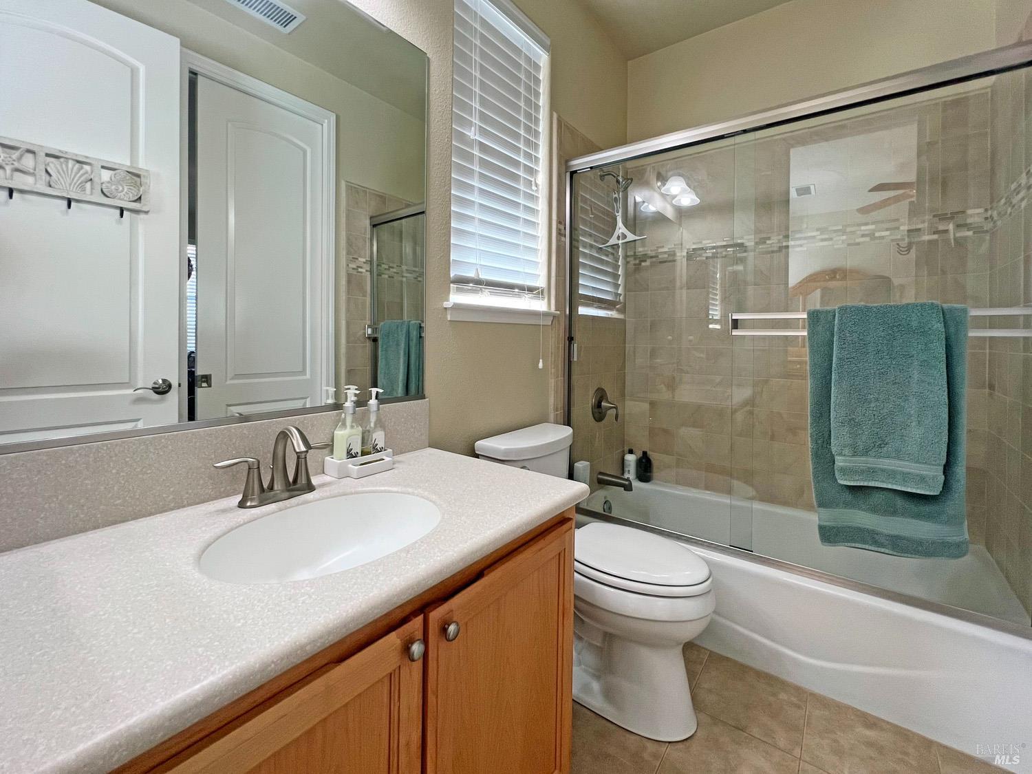 Detail Gallery Image 29 of 36 For 205 Haehl Creek Ct, Ukiah,  CA 95490 - 4 Beds | 3 Baths