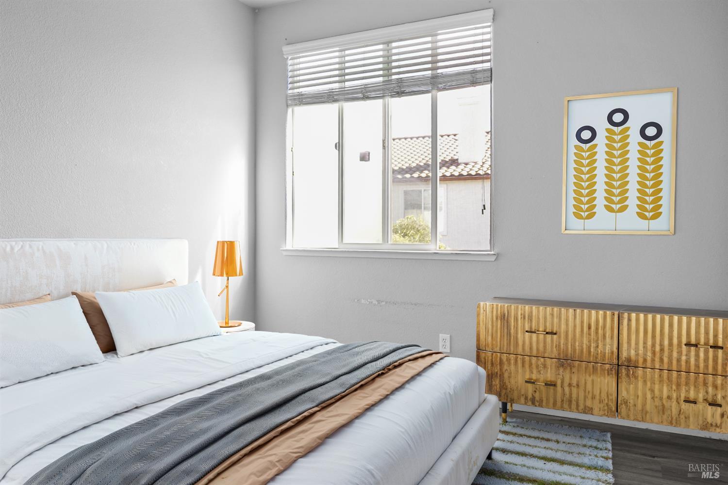 Detail Gallery Image 15 of 27 For 1079 Portofino Ave, Vacaville,  CA 95687 - 3 Beds | 2/1 Baths