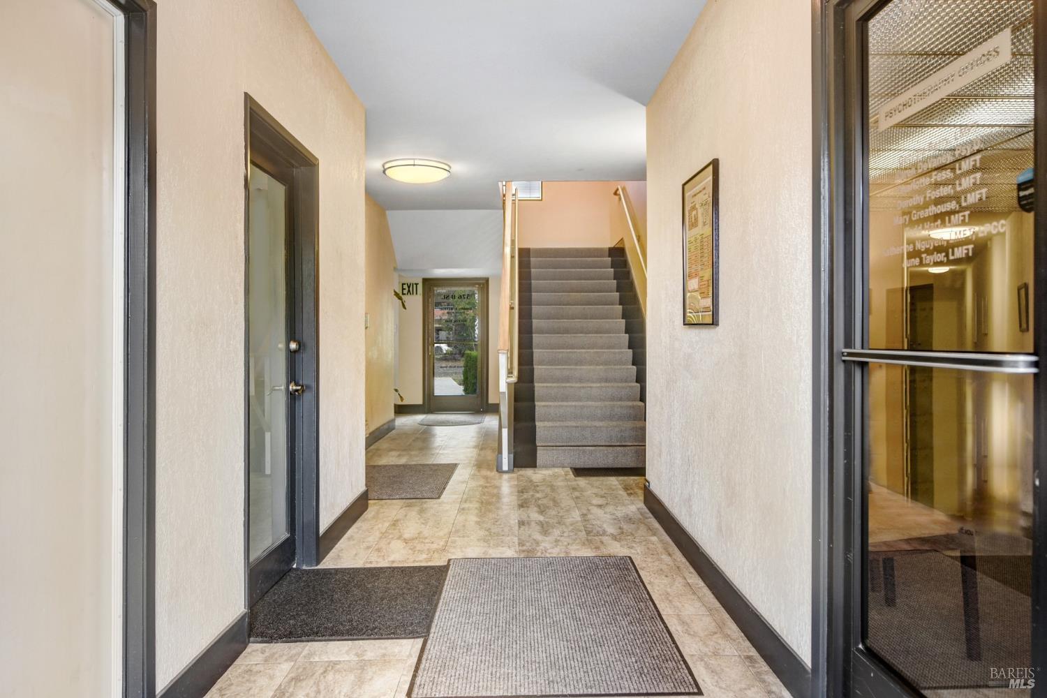 Detail Gallery Image 11 of 11 For 576 B St 1c,  Santa Rosa,  CA 95401 - – Beds | – Baths