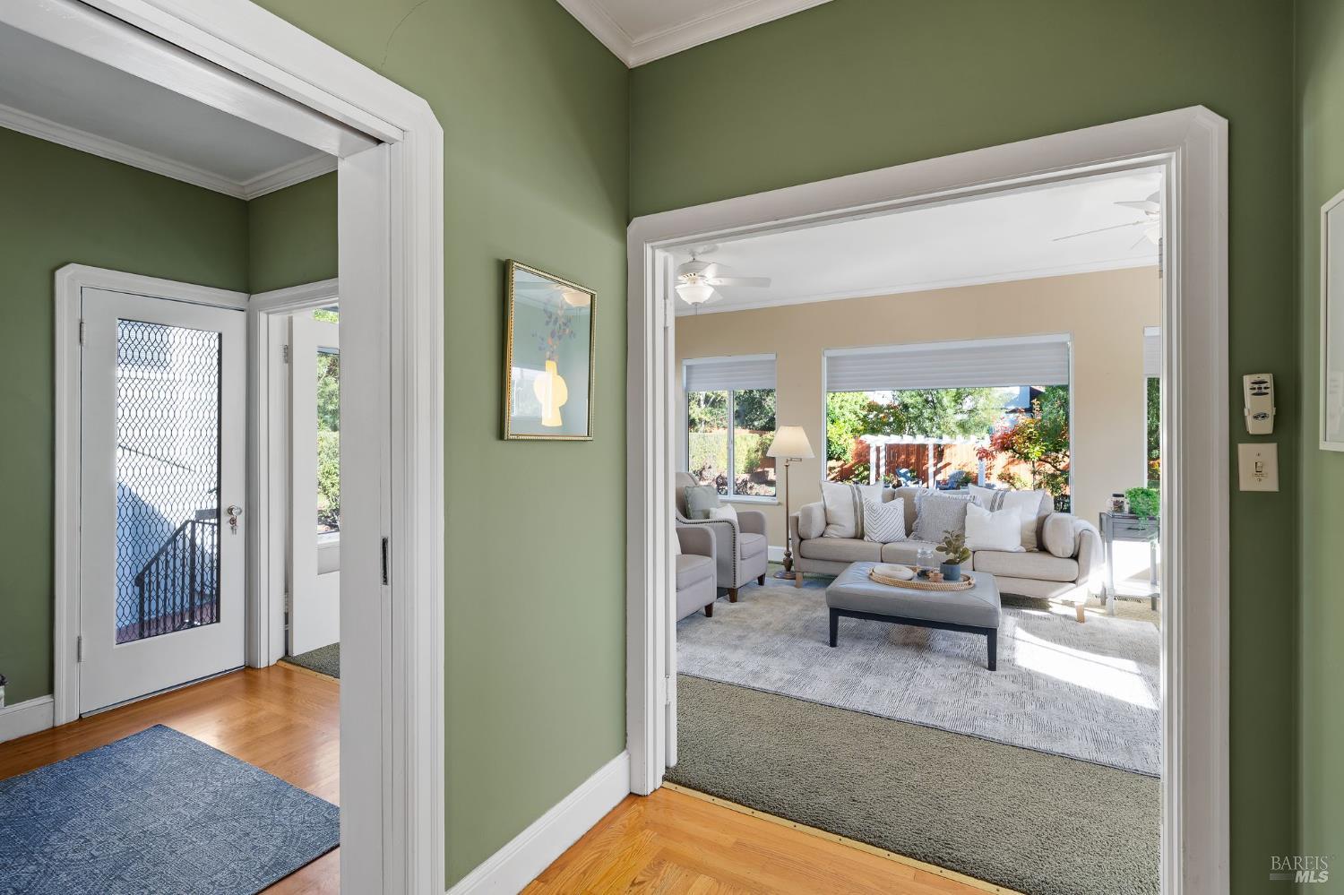 Detail Gallery Image 13 of 67 For 6 Hanns Ave, Vallejo,  CA 94590 - 4 Beds | 2/1 Baths