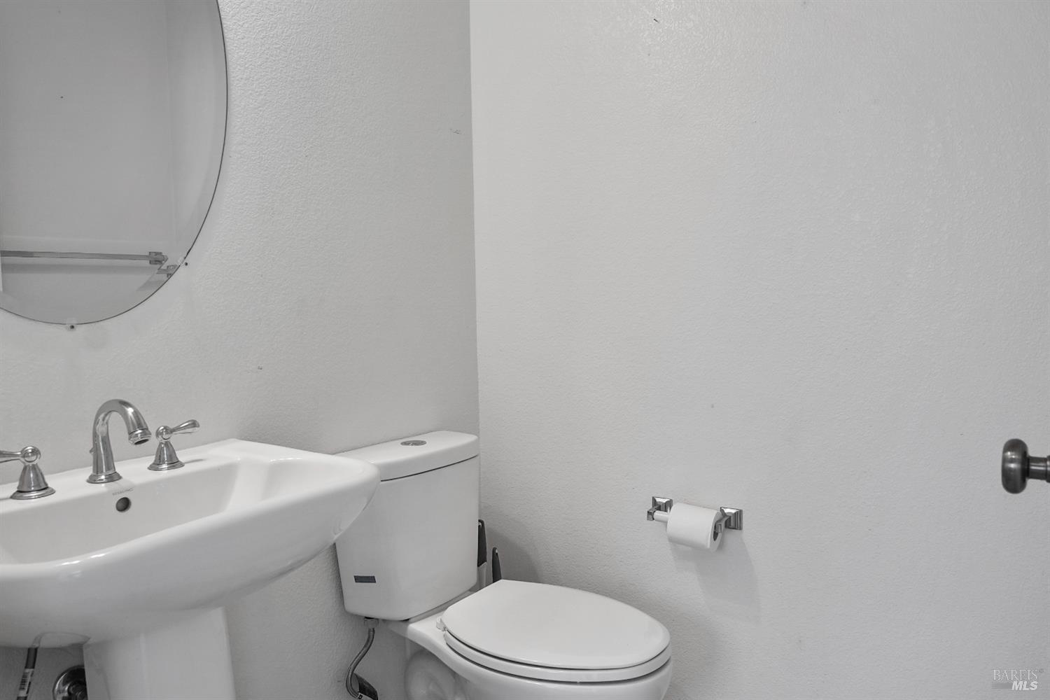 Detail Gallery Image 10 of 27 For 1079 Portofino Ave, Vacaville,  CA 95687 - 3 Beds | 2/1 Baths