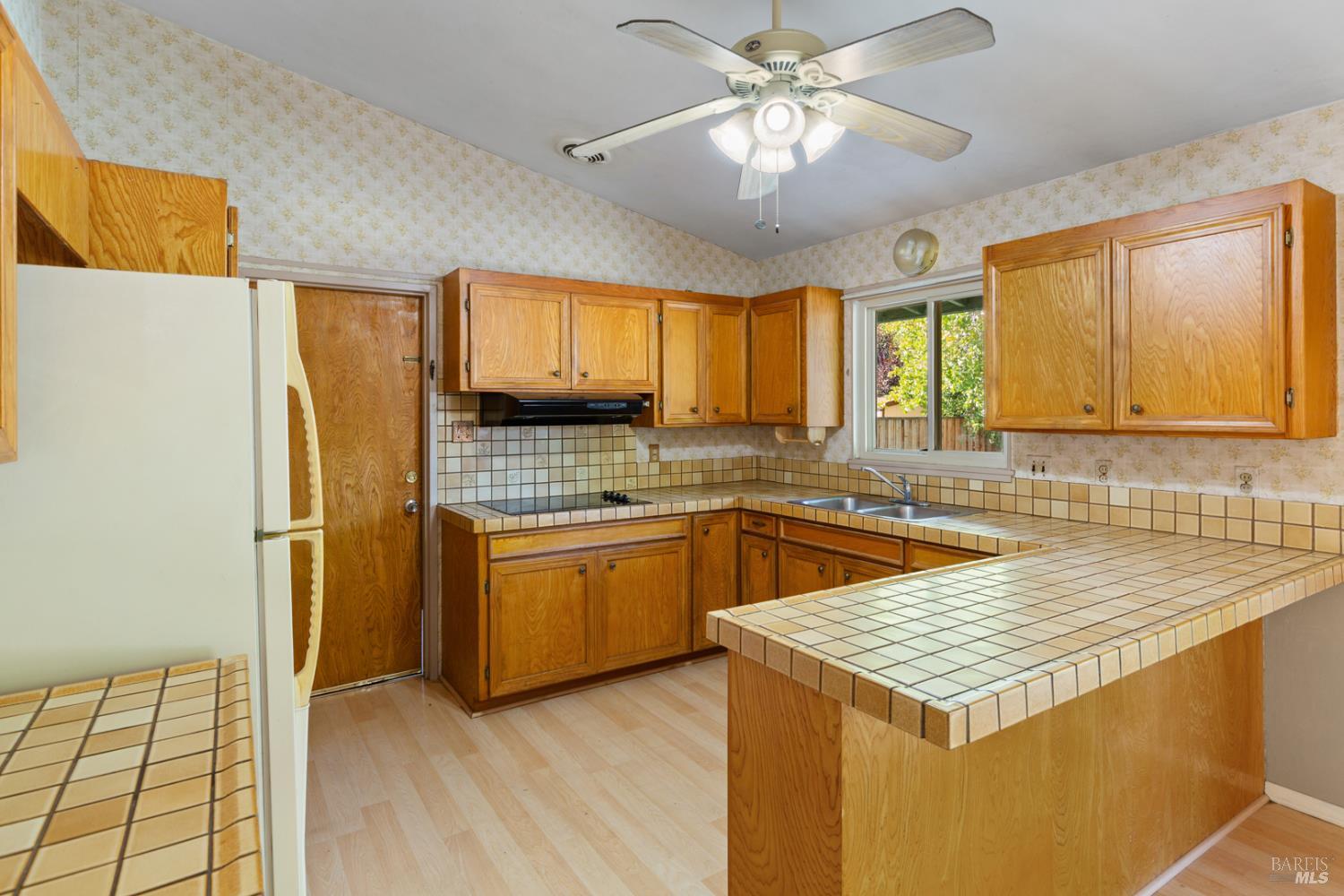 Detail Gallery Image 5 of 22 For 1121 N P St, Livermore,  CA 94551 - 3 Beds | 2 Baths