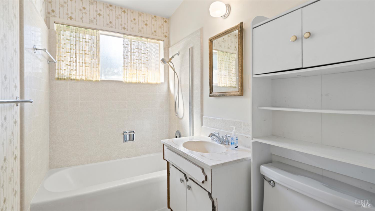 Detail Gallery Image 14 of 30 For 2742 Sheldon Dr, El Sobrante,  CA 94803 - 3 Beds | 2 Baths