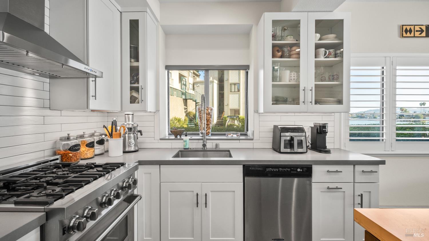 Detail Gallery Image 15 of 51 For 535 S Eliseo Dr, Greenbrae,  CA 94904 - 2 Beds | 2 Baths