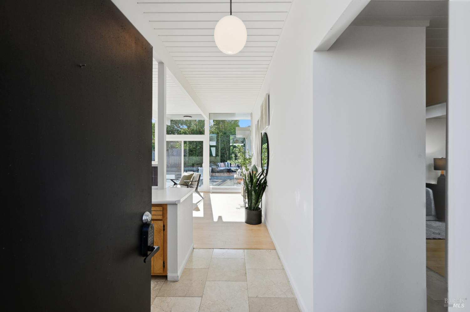 Detail Gallery Image 5 of 58 For 711 Montecillo Rd, San Rafael,  CA 94903 - 4 Beds | 2 Baths