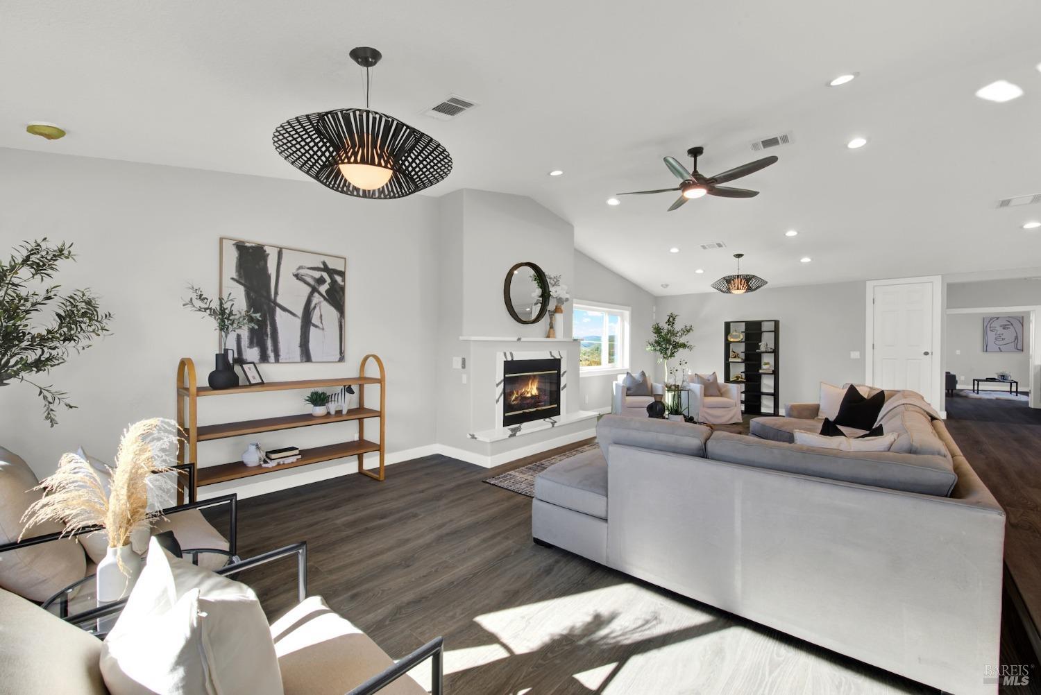 Detail Gallery Image 24 of 75 For 199 Berryessa Dr, Napa,  CA 94558 - 4 Beds | 5/1 Baths