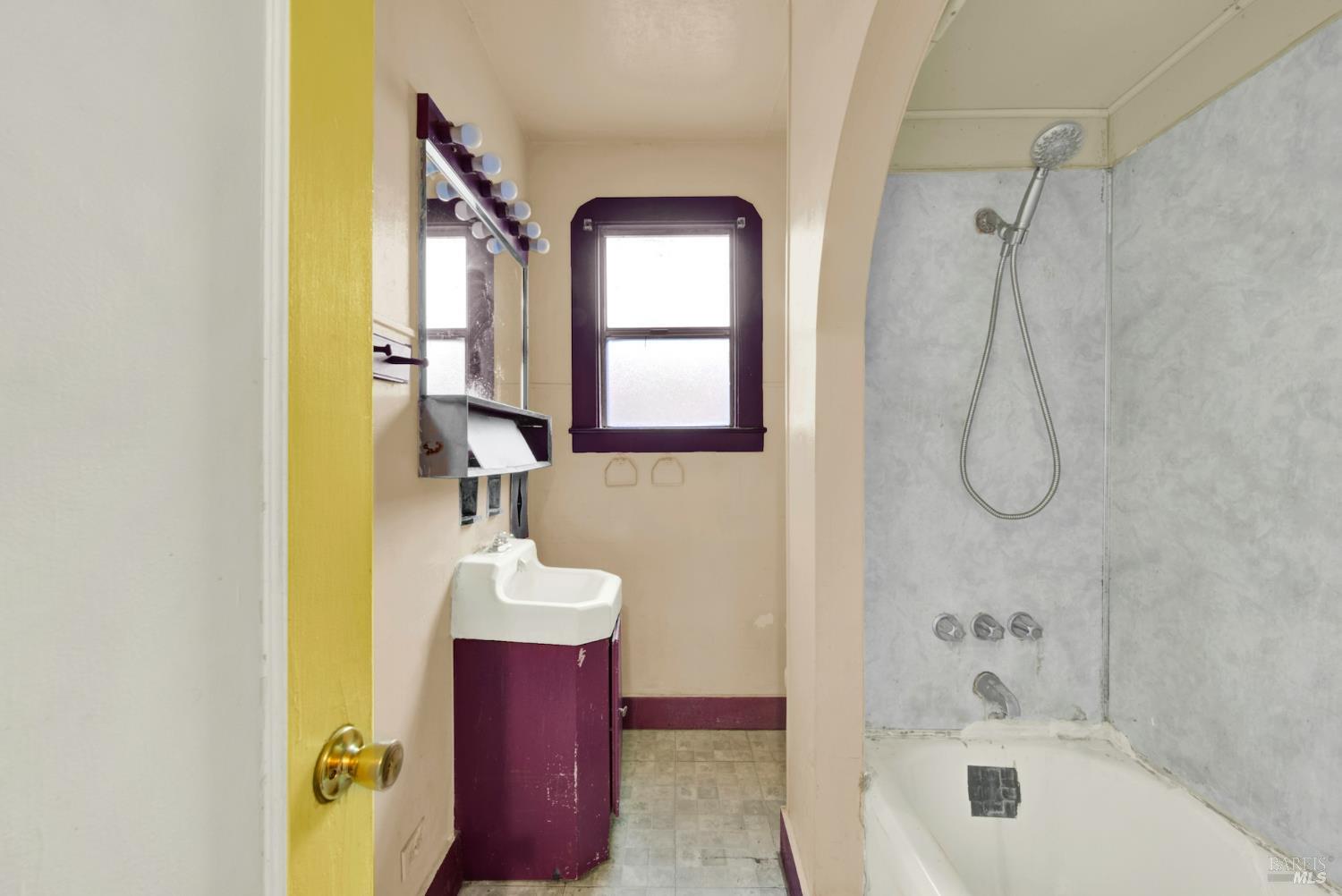 Detail Gallery Image 14 of 36 For 1671 Park Ave, Napa,  CA 94558 - 2 Beds | 1 Baths