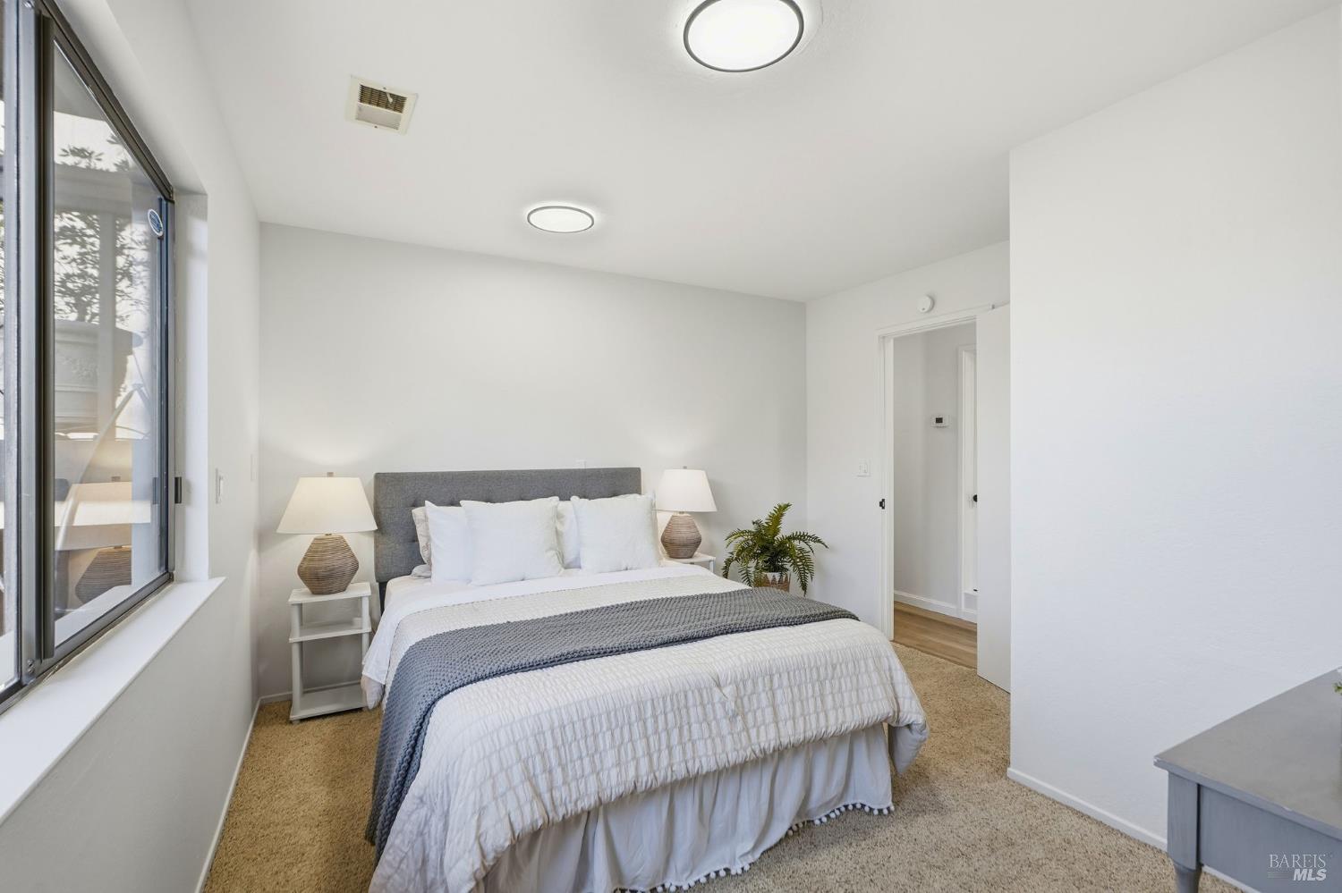 Detail Gallery Image 31 of 51 For 395 Ridge Rd, Novato,  CA 94947 - 3 Beds | 2/1 Baths