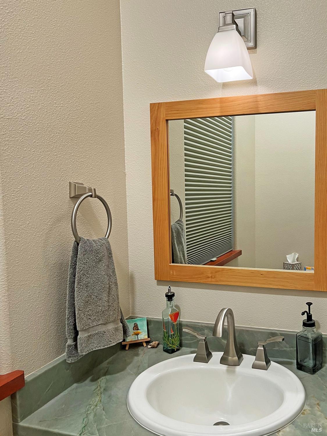 Detail Gallery Image 35 of 70 For 11401 Bakers Creek Rd, Redwood Valley,  CA 95470 - 2 Beds | 2/1 Baths